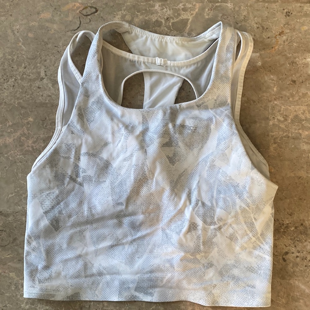 Lululemon bra top size 4